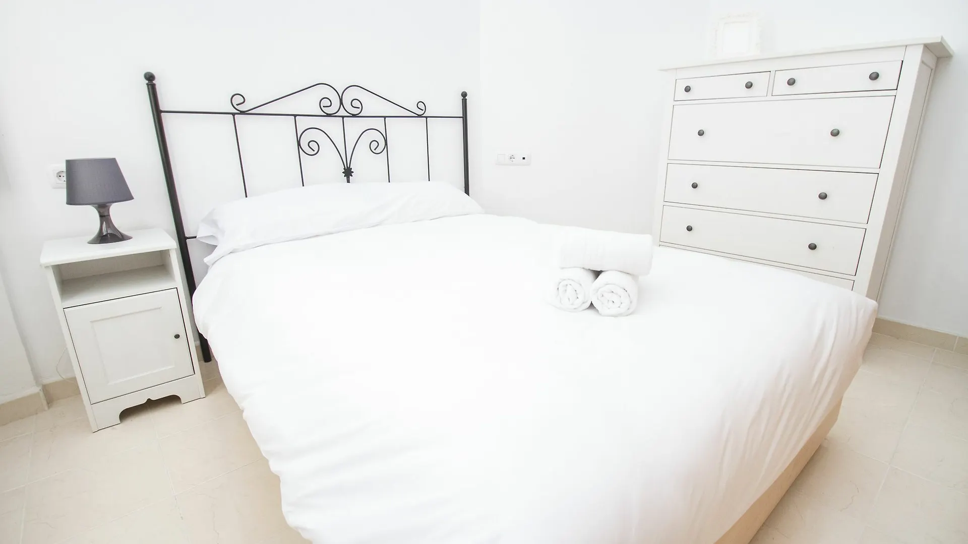 Calle Mezquitilla - Spacious Apartment By La Recepcion Malaga