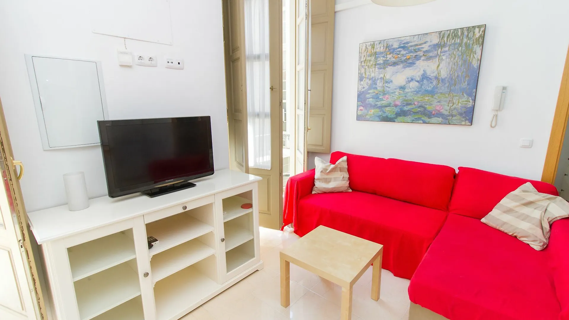 Calle Mezquitilla - Spacious Apartment By La Recepcion contacts