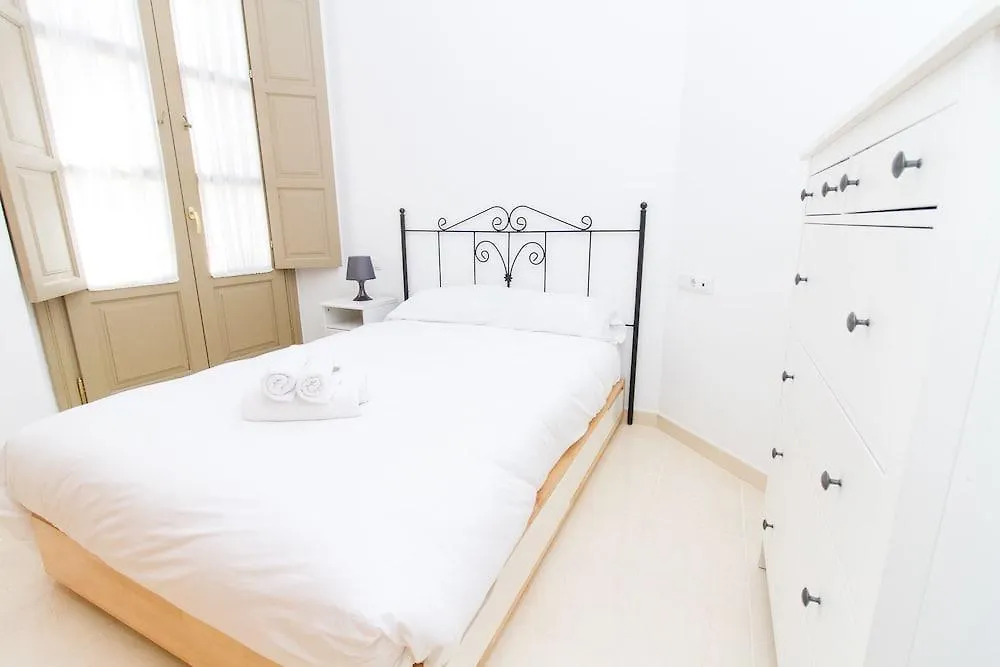 Calle Mezquitilla - Spacious Apartment By La Recepcion Malaga 0*,  Spain